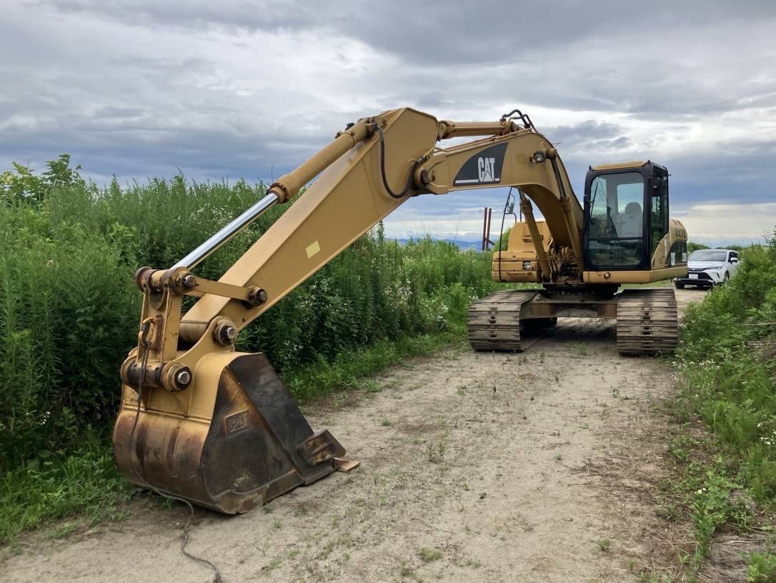 CAT320D ローアワー機 0.7m3油圧ショベル 配管仕様 土木 Excavator