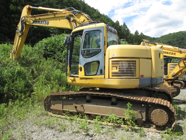PC228US-8 5本配管 1,580hr 2013/10月製 標準バケット付 0.7m3油圧ショベル ガード 後方小旋回 中古建設機械 写真1（株式会社広建機）