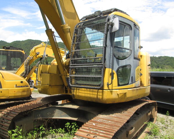 PC228US-8 5本配管 1,580hr 2013/10月製 標準バケット付 0.7m3油圧ショベル ガード 後方小旋回 中古建設機械 写真82（株式会社広建機）