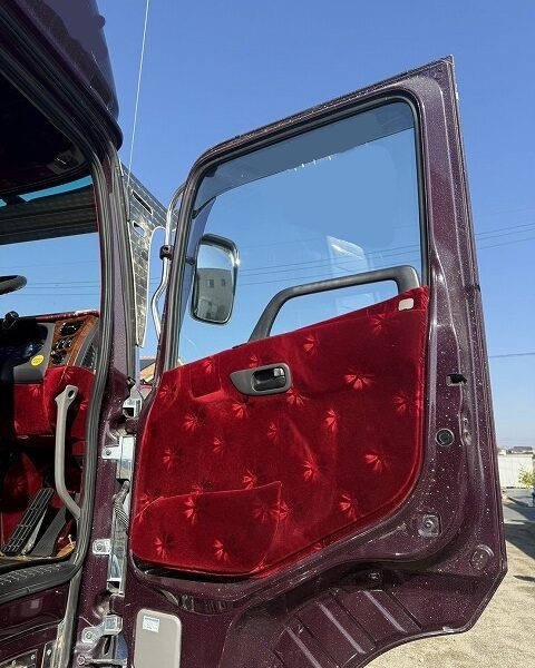 8トンダンプ PA-FE70BB 三菱ふそう製 43万ｋｍ 2016年製 幌付き平ボディ 中古建設機械 写真32（株式会社広建機）