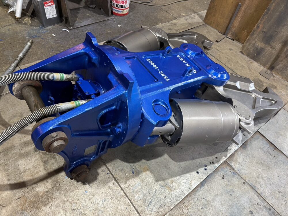 TSRC-1000V-F 0.7m3用SRC解体機 ほぼ未使用 全塗装品オカダアイヨン okada aiyon 中古建設機械 写真5（株式会社広建機）