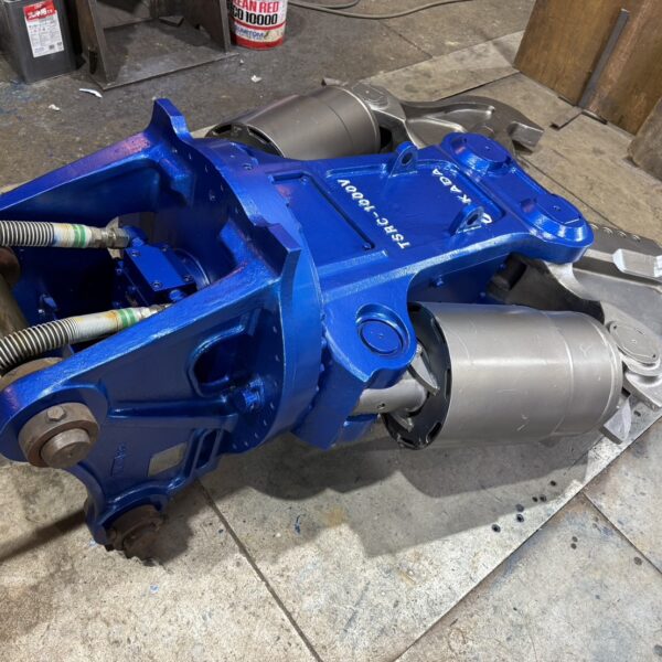 TSRC-1000V-F 0.7m3用SRC解体機 ほぼ未使用 全塗装品オカダアイヨン okada aiyon 中古建設機械 写真11（株式会社広建機）