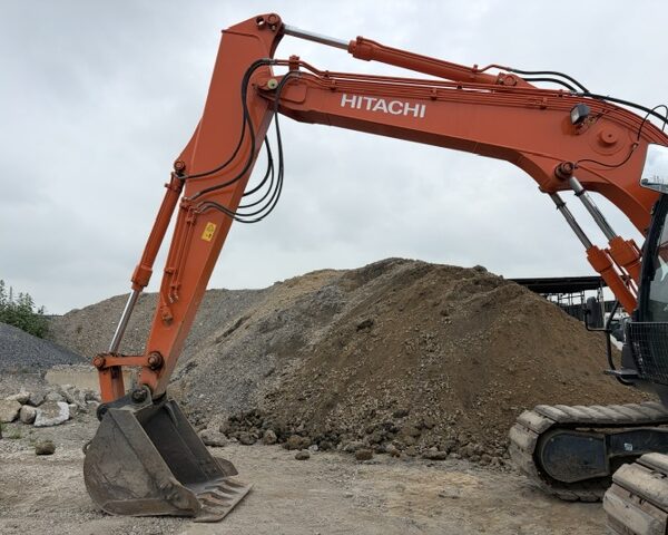 ZX130K-5B ハイボス仕様 ５本配管 1300hour 2016year 0.45m3油圧ショベル  日立建機 中古建設機械 写真59（株式会社広建機）