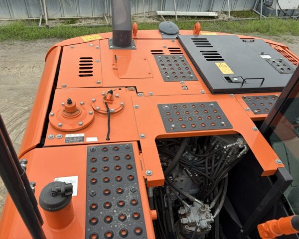 ZX130K-5B ハイボス仕様 ５本配管 1300hour 2016year 0.45m3油圧ショベル  日立建機 中古建設機械 写真80（株式会社広建機）
