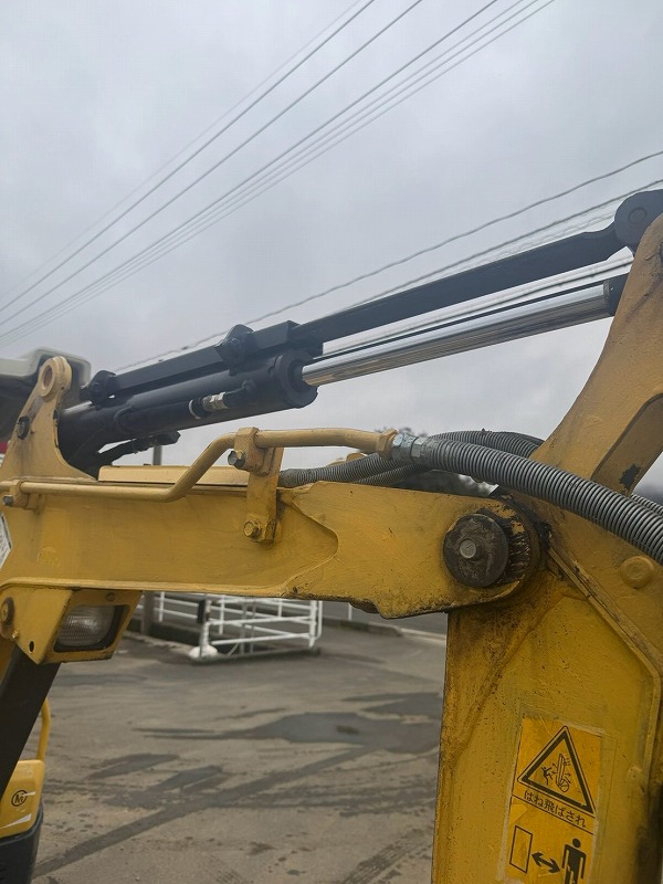 Vio20-3 併用配管 2690hr ブレード付き シリンダーガード付き ゴムクローラー 中古建設機械 写真14（株式会社広建機）