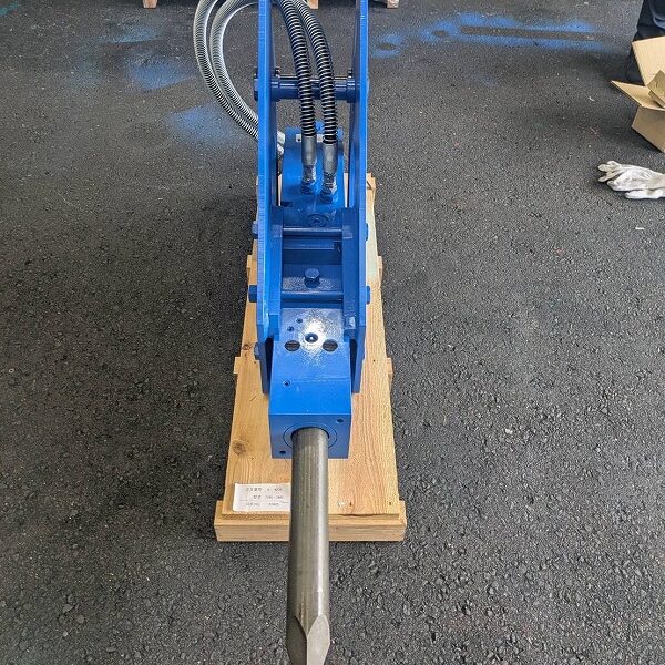 東空販売製 ZX30U用 油圧ブレーカー TNB-3MB ワンタッチカプラ付き Hydraulic Breaker 中古建設機械 写真8（株式会社広建機）