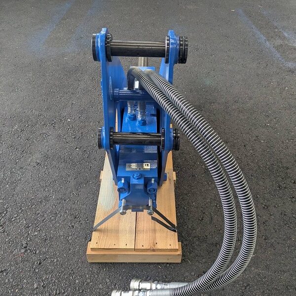 東空販売製 ZX30U用 油圧ブレーカー TNB-3MB ワンタッチカプラ付き Hydraulic Breaker 中古建設機械 写真9（株式会社広建機）