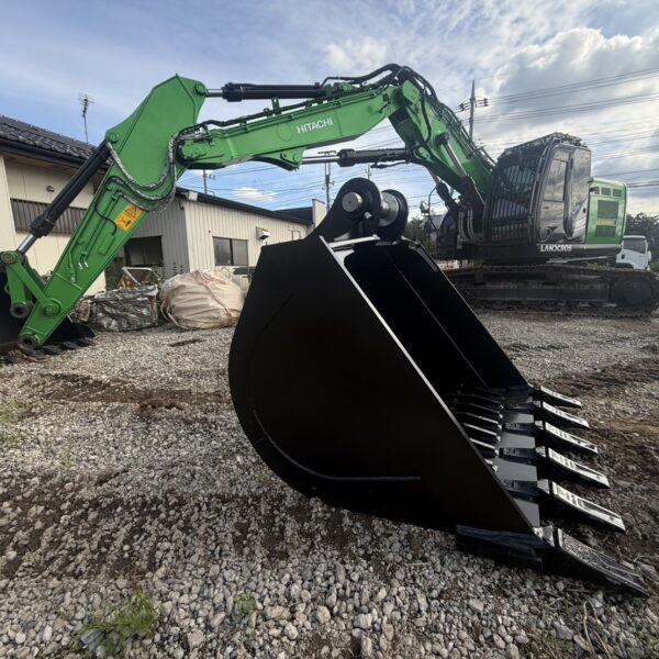 0.7m3用スケルトンバケット 横ピン 新品 100 × 150 mm 網目 中古建設機械 写真7（株式会社広建機）