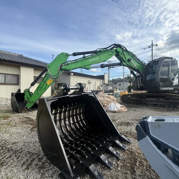 0.7m3用スケルトンバケット 横ピン 新品 100 × 150 mm 網目 中古建設機械 写真8（株式会社広建機）
