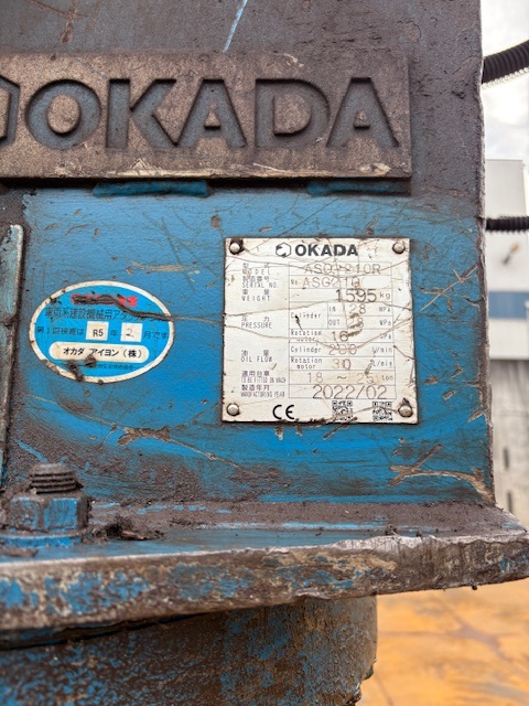 ASG-210R 0.7用旋回フォーク  2022年式 オカダアイヨン製 中古建設機械 写真5（株式会社広建機）