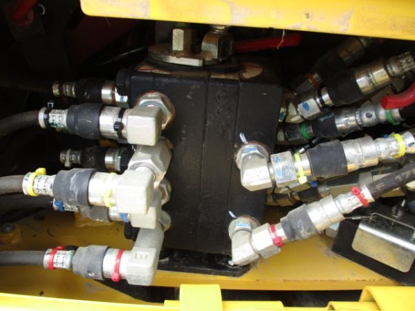 PC45MR-5  500hour 旋回式フォーク丸順IFR55-2 2020年式 コマツ ミニ油圧ショベル 中古建設機械 写真6（株式会社広建機）