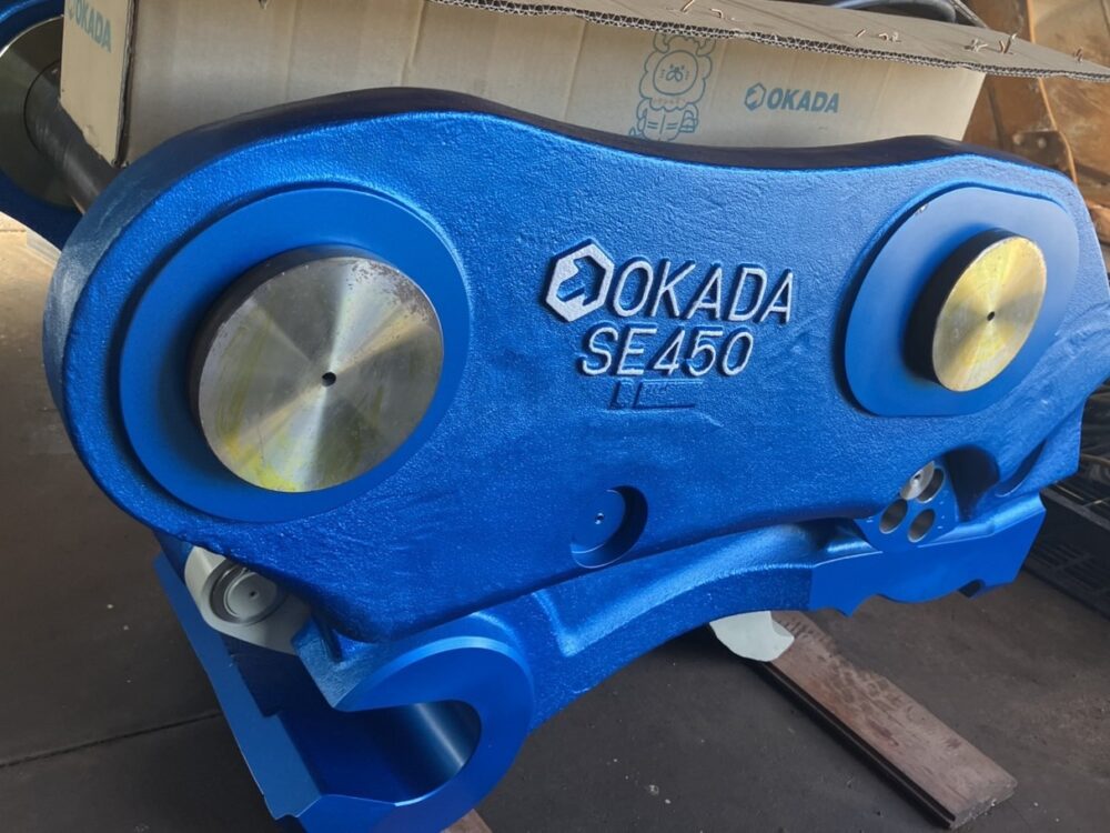 SE450 新品オカダアイヨン製油圧カプラー 大型解体機 ZX500LCK-6用 中古建設機械 写真1（株式会社広建機）
