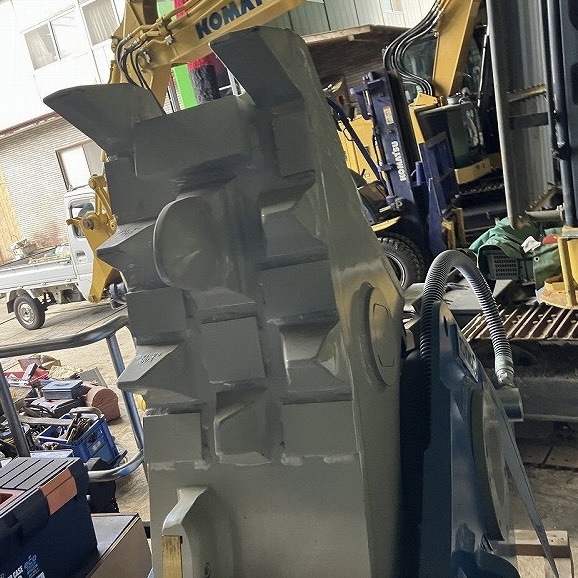 OSC-200MB 0.7用電磁マグ付き小割機 未使用品 オカダアイヨン okada aiyon magnet crusher 中古建設機械 写真2（株式会社広建機）