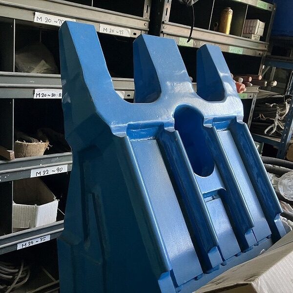 OSC-200MB 0.7用電磁マグ付き小割機 未使用品 オカダアイヨン okada aiyon magnet crusher 中古建設機械 写真10(株式会社広建機)