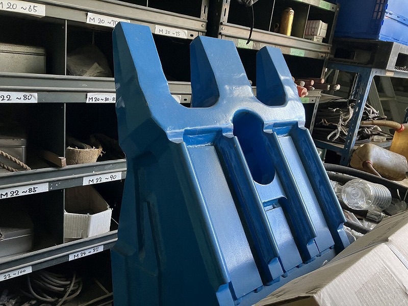 OSC-200MB 0.7用電磁マグ付き小割機 未使用品 オカダアイヨン okada aiyon magnet crusher 中古建設機械 写真3（株式会社広建機）