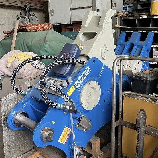 OSC-200MB 0.7用電磁マグ付き小割機 未使用品 オカダアイヨン okada aiyon magnet crusher 中古建設機械 写真1（株式会社広建機）