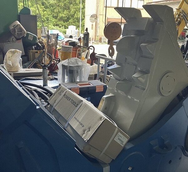 OSC-200MB 0.7用電磁マグ付き小割機 未使用品 オカダアイヨン okada aiyon magnet crusher 中古建設機械 写真11(株式会社広建機)