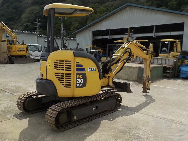 PC30MR-3  コマツ 配管 2015年式 2590hour 中古建設機械 写真2（株式会社広建機）