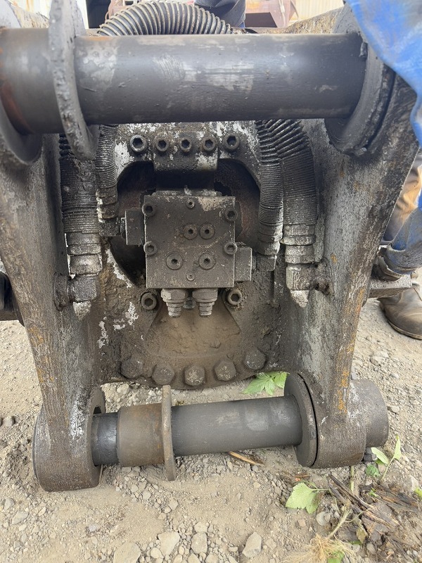 古河ロックドリル 0.7用大割機 VX235 2375kg 2015年式 FURUKAWA 中古建設機械 写真9（株式会社広建機）