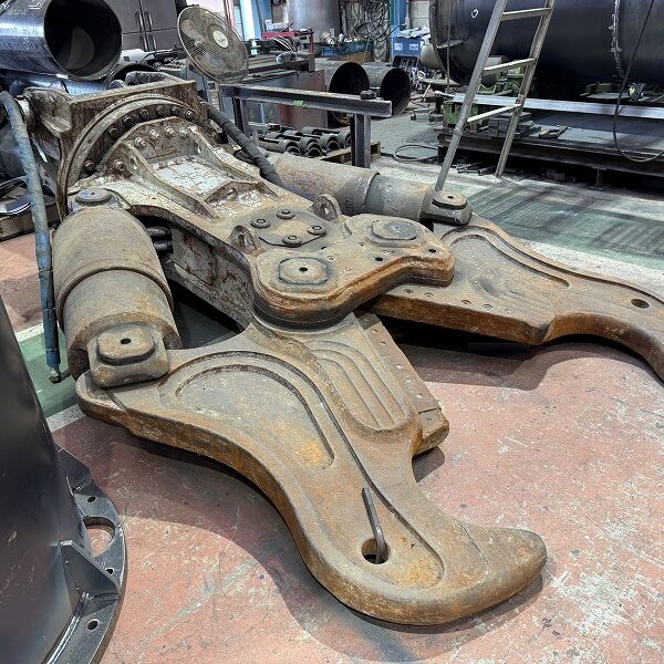 SRC48 1.6用SRC解体機 NPK 4810kg 整備塗装予定 中古建設機械 写真43（株式会社広建機）