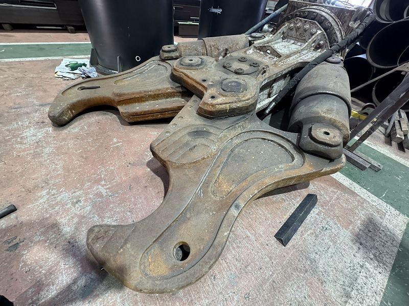 SRC48 1.6用SRC解体機 NPK 4810kg 整備塗装予定 中古建設機械 写真8（株式会社広建機）