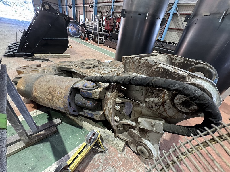 SRC48 1.6用SRC解体機 NPK 4810kg 整備塗装予定 中古建設機械 写真15（株式会社広建機）
