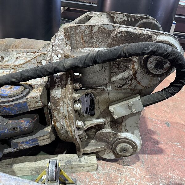 SRC48 1.6用SRC解体機 NPK 4810kg 整備塗装予定 中古建設機械 写真44（株式会社広建機）