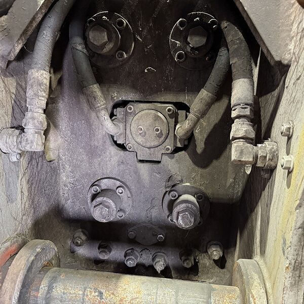 SRC48 1.6用SRC解体機 NPK 4810kg 整備塗装予定 中古建設機械 写真35（株式会社広建機）