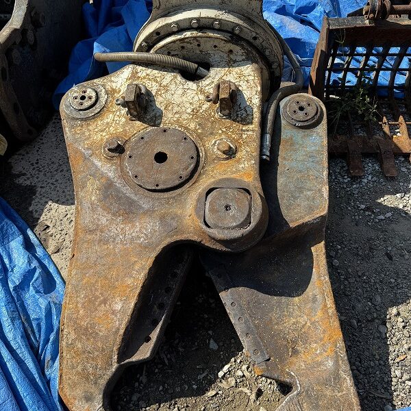 CUT50-ARTS 旋回 0.45m3用鉄骨カッター カットクン オカダアイヨン製 1180kg 整備予定 中古建設機械 写真17（株式会社広建機）