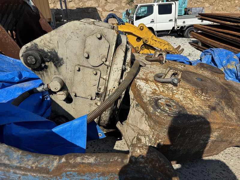 CUT50-ARTS 旋回 0.45m3用鉄骨カッター カットクン オカダアイヨン製 1180kg 整備予定 中古建設機械 写真6（株式会社広建機）