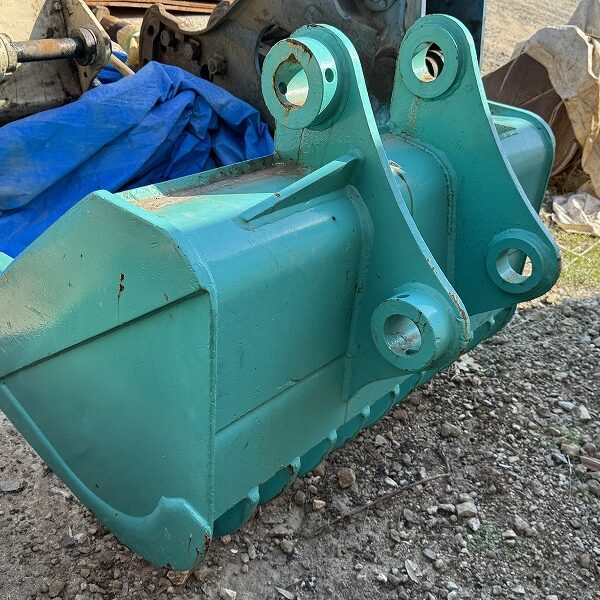 0.7m3コベルコ用スケルトンバケット 横ピン 網目100mm × 120mm 中古建設機械 写真21（株式会社広建機）