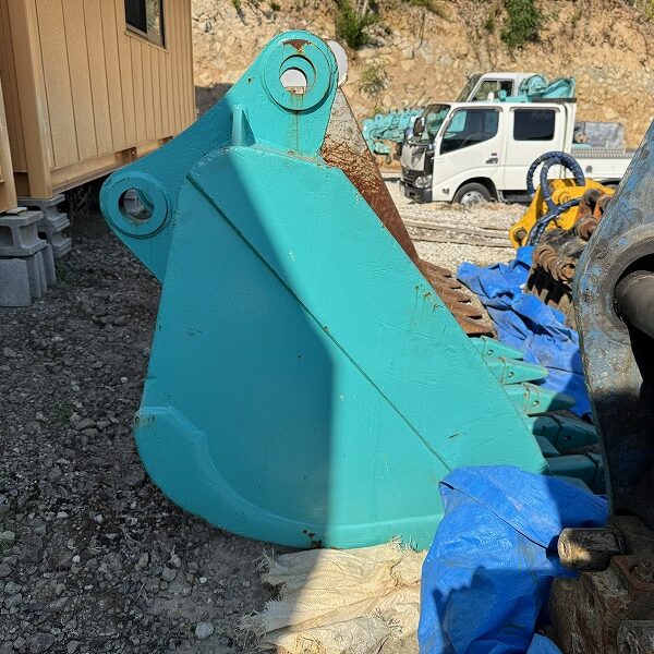 0.7m3コベルコ用スケルトンバケット 横ピン 網目100mm × 120mm 中古建設機械 写真20（株式会社広建機）