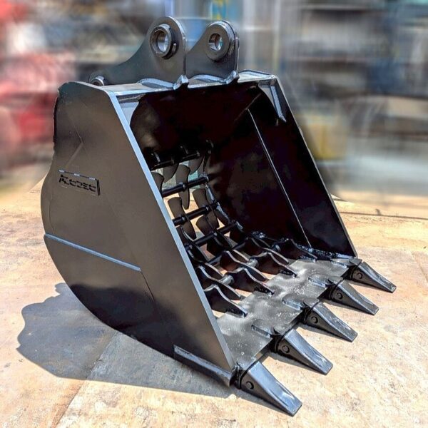 0.7m3コベルコ用ロデオバケット 横ピン 未使用品 110 × 140 mm 網目サイズ 中古建設機械 写真11（株式会社広建機）
